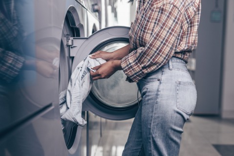 gallery/young-woman-in-laundry-a9tk5nj